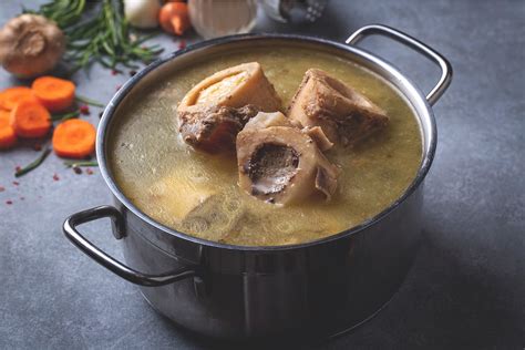 bone broth  chicken broth differences fine dining lovers