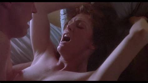 get julianne moore body of evidence 1993 porn for free