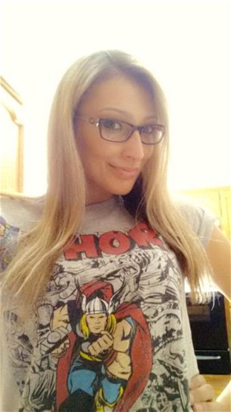 there s just something so hot about geeky girls 38 pics