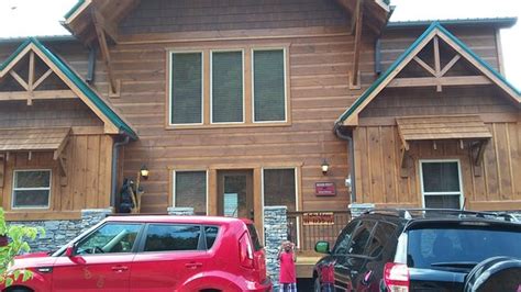 cabin picture  accommodations  parkside resort pigeon forge tripadvisor