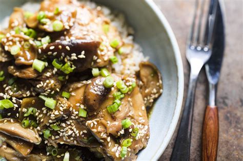 braised chicken with shiitake mushrooms and ginger