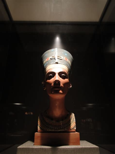 Egyptian Nefertiti Replica Ends In A Bust Ugly Statue