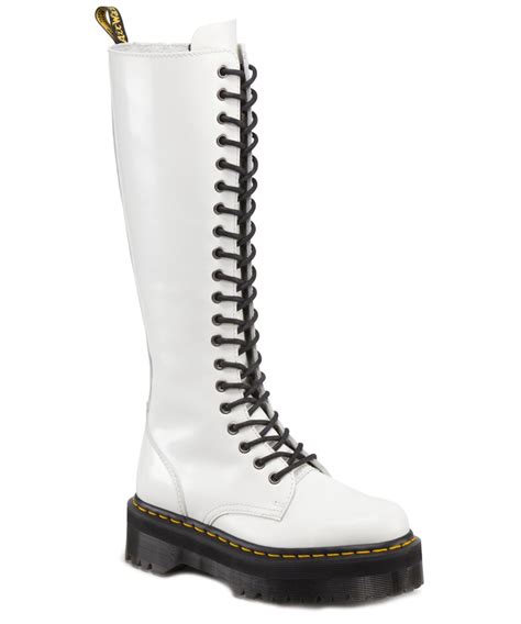 dr martens dr martens britain leather boot  white modesens