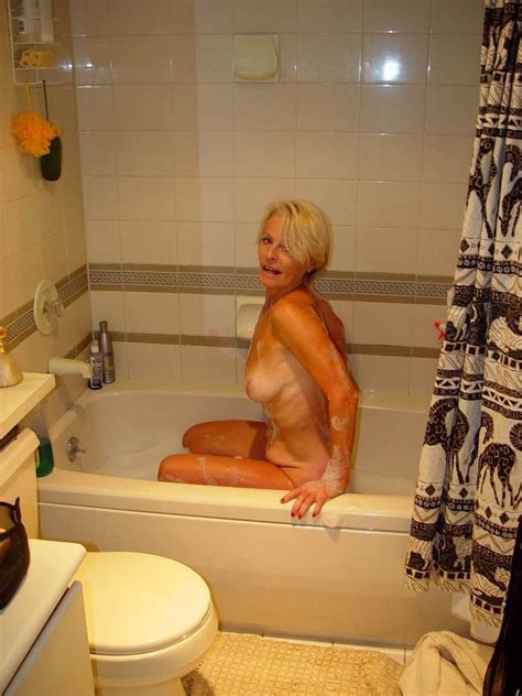 watch mature hard bath porn in hd fotos daily updates