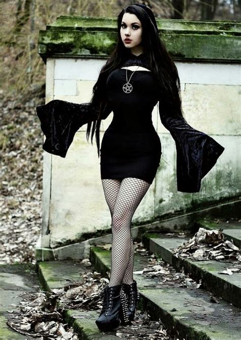 pin by artaban du nacimento on góticas gothic fashion women gothic