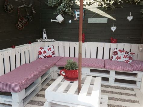nice   open seating area seating area porch swing decor