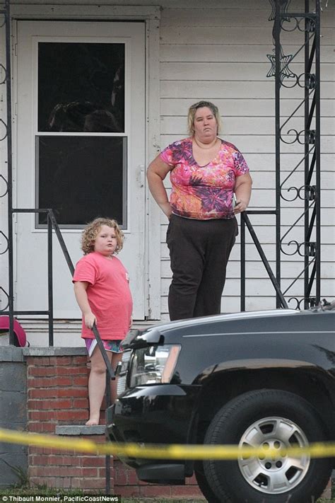 mama june seen for the first time since daughter anna cardwell calimed she was victim of mother