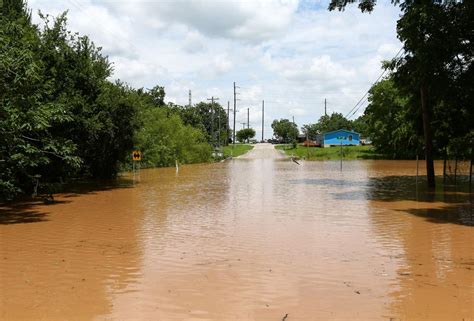 flooding  texas leads  evacuation ap national news