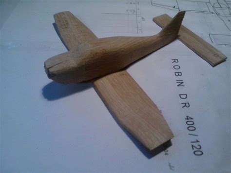 diy avion en bois de chene robin dr  mustermania jouet bois diy voitures jouets en bois