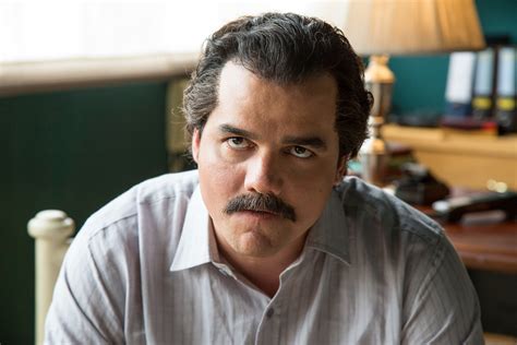 Pablo Escobar Returns To Narcos Mexico Season 3 But Not In The Way
