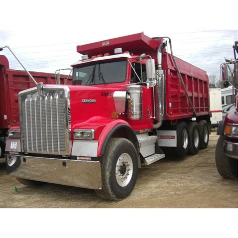 kenworth  tri axle dump truck