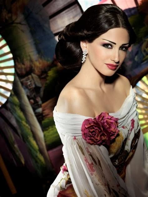 Funky Shunky Most Beautiful Arabic Women