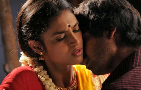 very hot stills kasthuri tamil gilma movie tamil kama kathai
