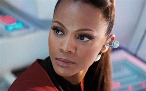 does uhura s empowerment negate sexism in ‘star trek into darkness