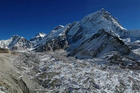 avoid altitude sickness  nepal everest base camp trek