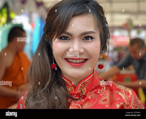 Thai Girls Wearing Braces Image – Telegraph