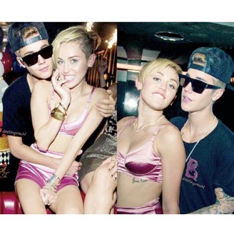 Pin By Totally Love On Totallyloveit Miley Justin Bieber Miley Cyrus