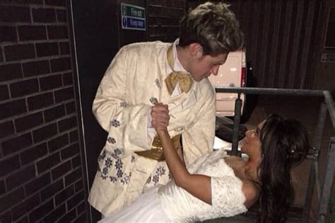 Tulisa Attacked By Angry One Direction Fans For Pic With