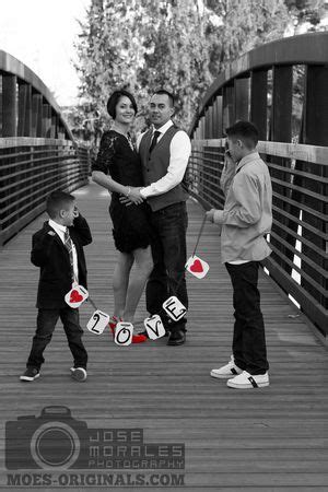 family portraits   valentines theme family portraits family photography family