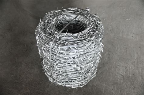 bwg wire diameter  meter  roll high security twisted hot dipped galvanized barbed wire