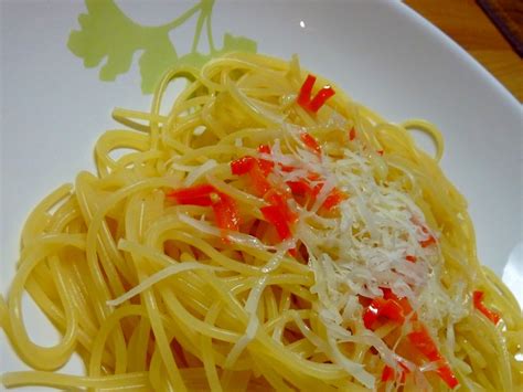 Spaghetti Aglio Olio E Peperoncino Coolinarika