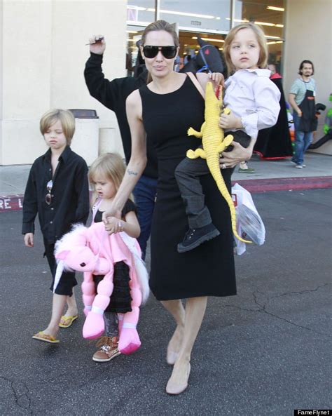 celebrity moms who considered quitting hollywood for motherhood photos