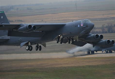 incredible images     stratofortress military machine