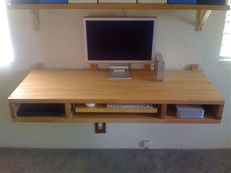 Diy Wall Mount Desk Of Two Countertops Diy Computer Desk