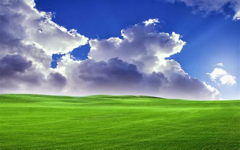 descarga fondo de pantalla gratis fondo de pantalla paisaje campo verde  nubes en el cielo