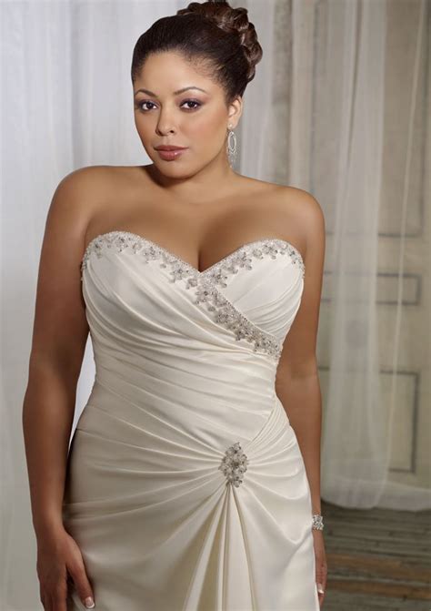 plus size wedding gowns for mature brides