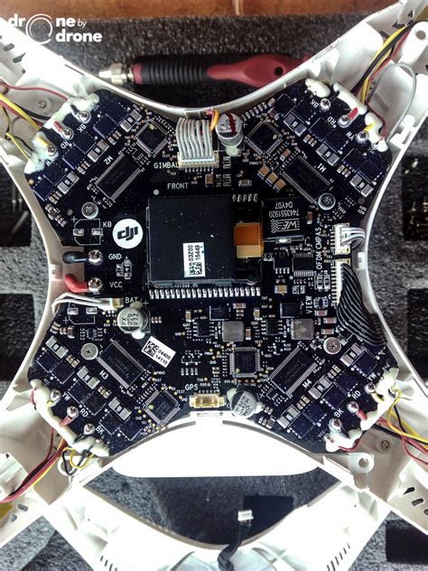 el cerebro de los drones componentes electronicos