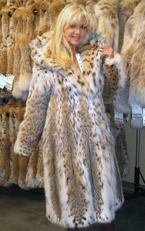 Pin By Sergeyno On Lynx Fur Hood Coat Fur Coat Fur Fashion