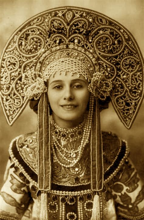 Anna Pavlova In Costume For Her Russian Dance 1910s With Images