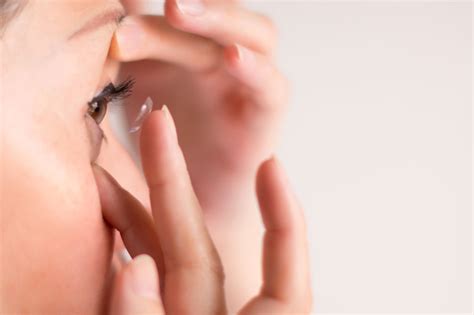 wearing contact lenses    time follow   tips lenspure
