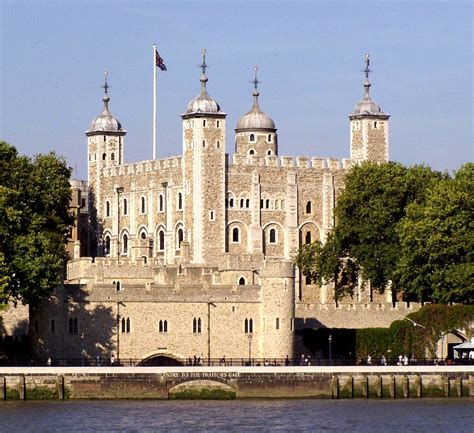 tower  london historical facts  pictures  history hub