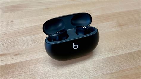 beats studio buds  airpods  airpods pro tomac