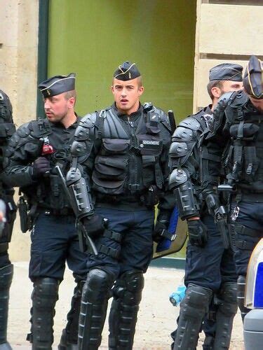 Épinglé par frank sur french cops hommes en uniforme