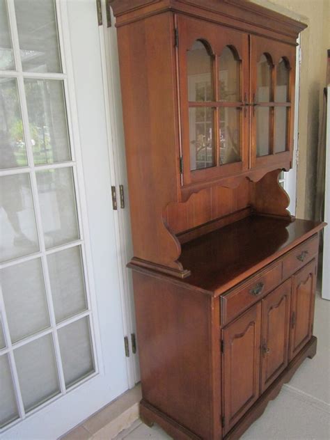 Vintage China Hutch Cabinet Curio Buffet With Glass Doors