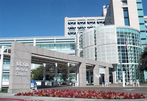 fileucsd medical center hillcrest entrancejpg wikimedia commons