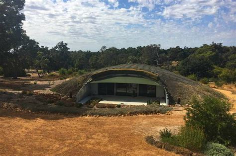 earth sheltered australian hobbit home stays cozy  year inhabitat green design