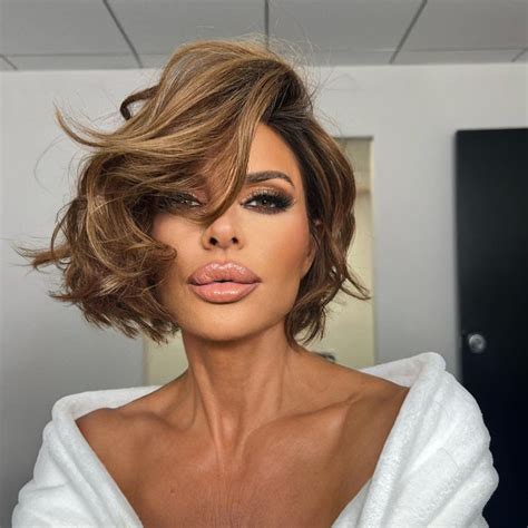 lisa rinna 59 sends fans wild in tiny gold bikini hello