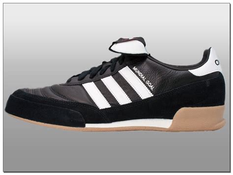 street soccer shoes  instep