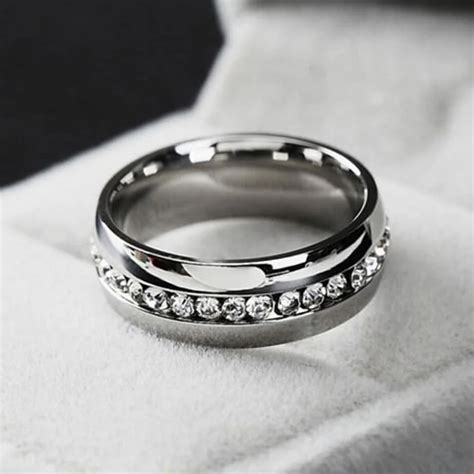 Classical Stainless Steel Finger Rings Single Row Zircon Ring For Women