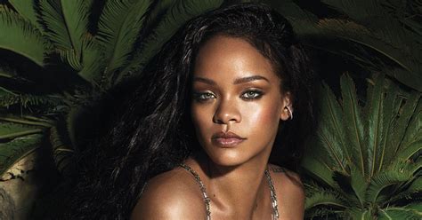 Rihanna Opens Up To Vogue About Fat Days Fertility