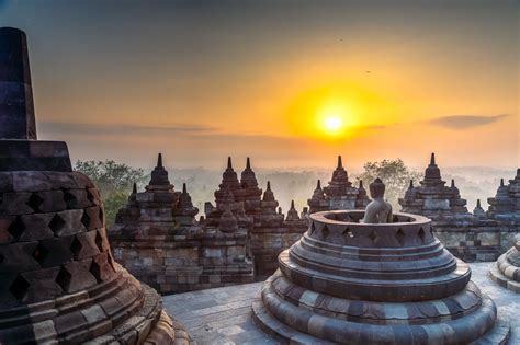 destinasi wisata  pulau jawa  menarik didatangi jejak travel