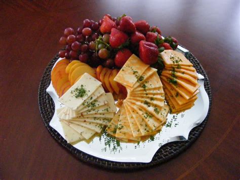 wedding fruit platter ideas