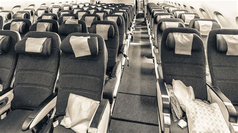 microbiologists find dirtiest    airplane    airport