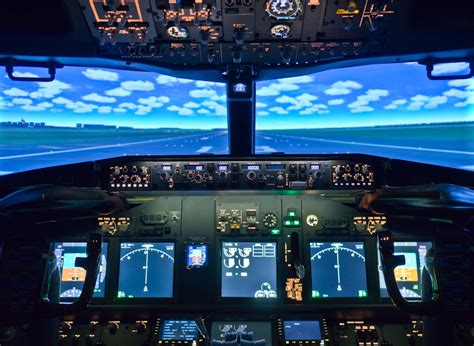 flight simulator  virtual pilot   closest     flying  real plane flight