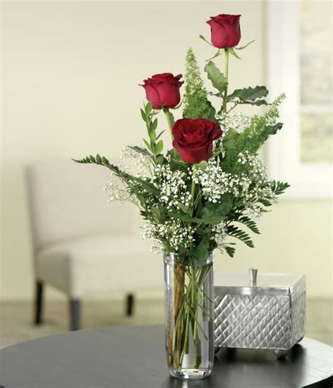 premium bud vase roses    flowers