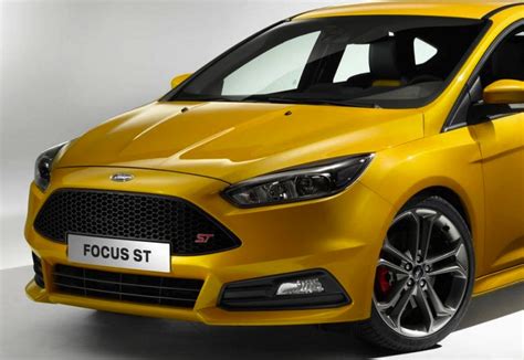 ford focus st yellow